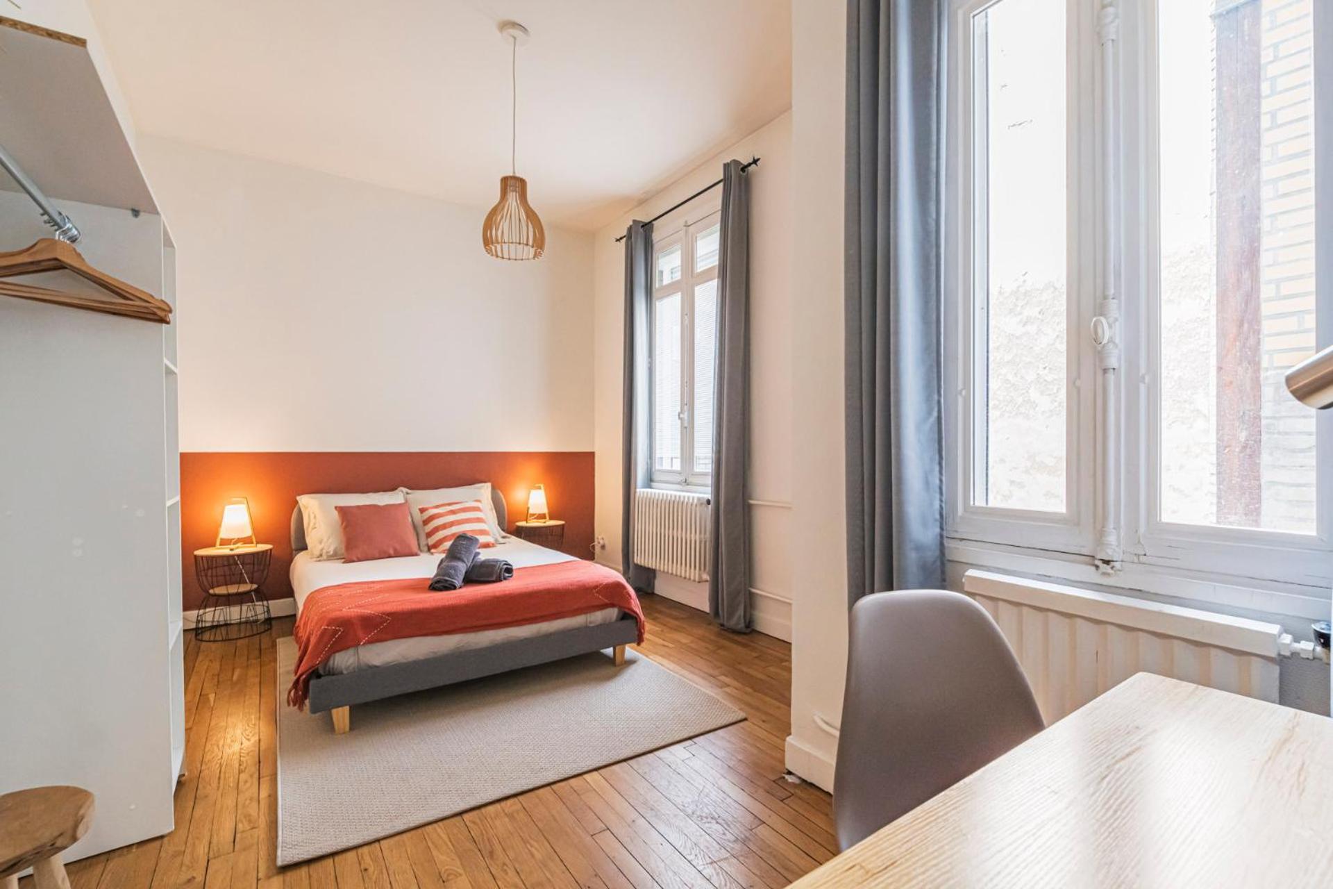 L'Haussmannien - Spacieux 4 Chambres - Centre - Gare 랭스 외부 사진