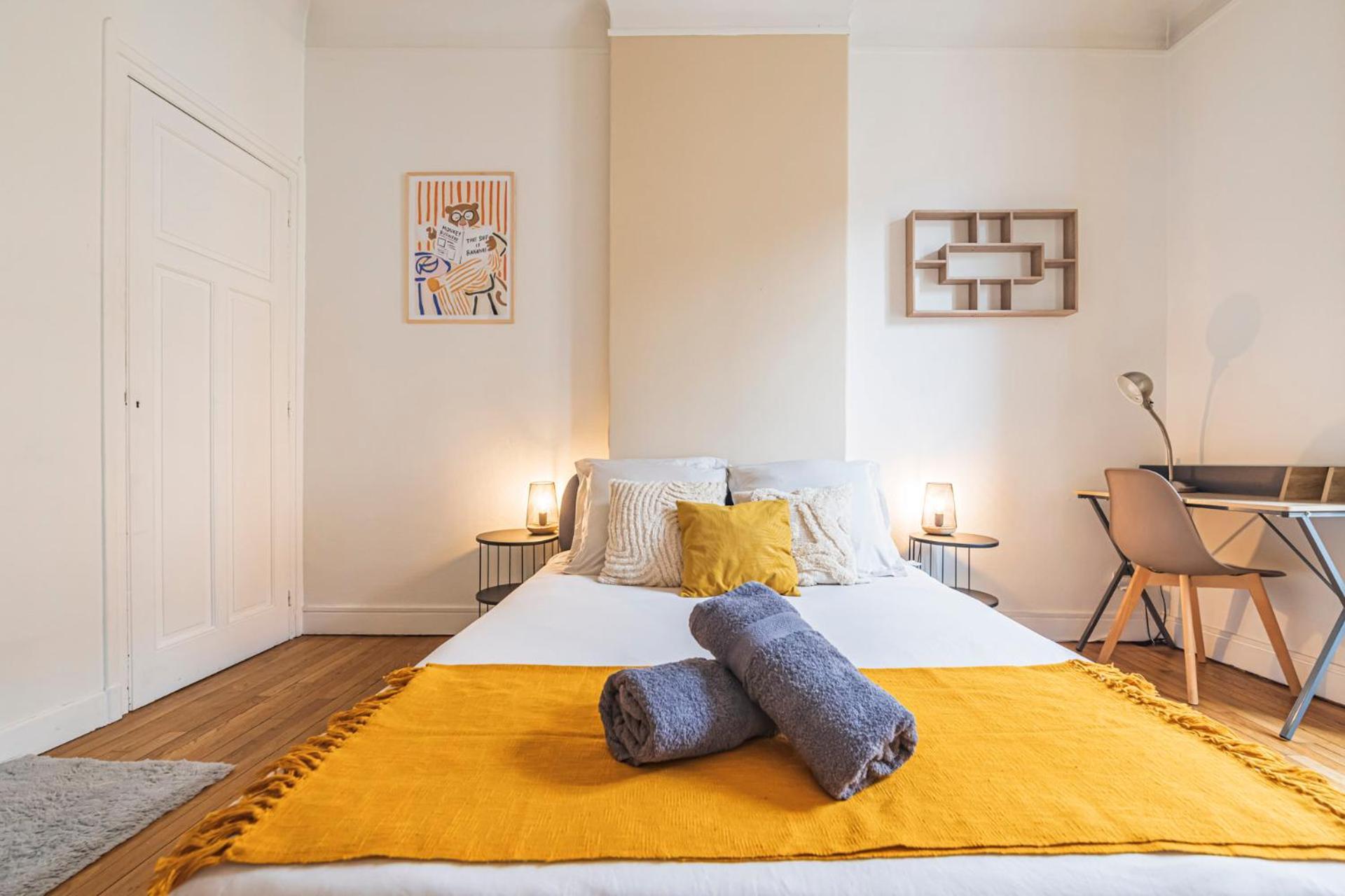 L'Haussmannien - Spacieux 4 Chambres - Centre - Gare 랭스 외부 사진